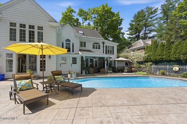 8 Westover Road, Troy, NY 12180