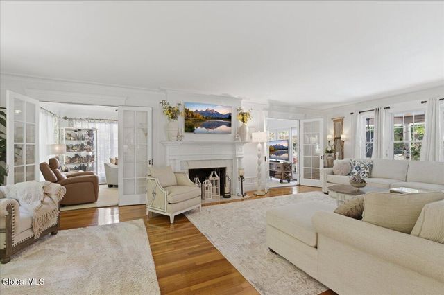 8 Westover Road, Troy, NY 12180