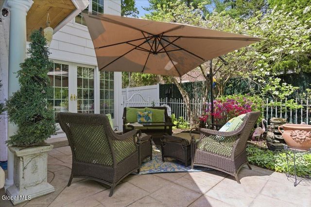 8 Westover Road, Troy, NY 12180