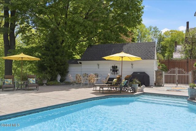 8 Westover Road, Troy, NY 12180