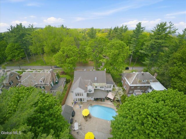 8 Westover Road, Troy, NY 12180