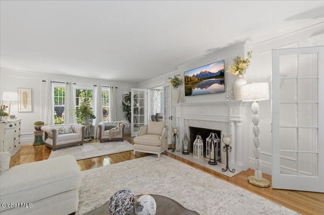 8 Westover Road, Troy, NY 12180