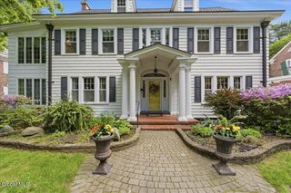 8 Westover Road, Troy, NY 12180