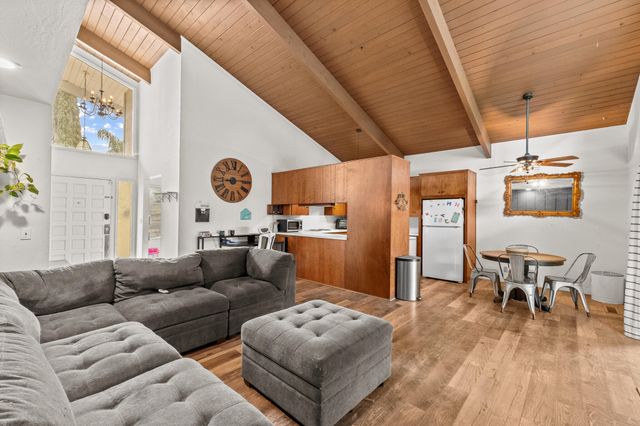 510 S Quince Avenue, Exeter, CA 93221