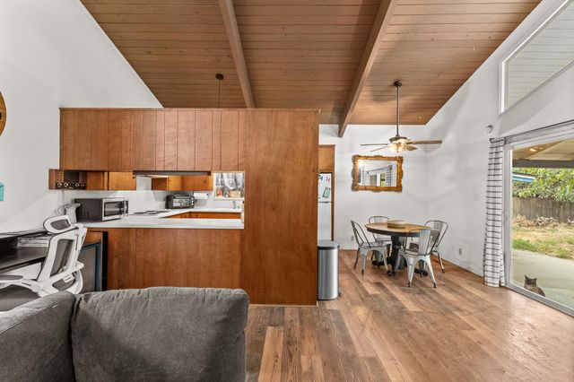 510 S Quince Avenue, Exeter, CA 93221