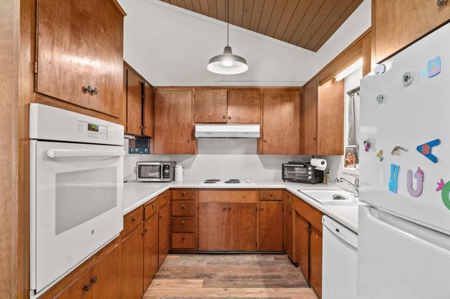 510 S Quince Avenue, Exeter, CA 93221