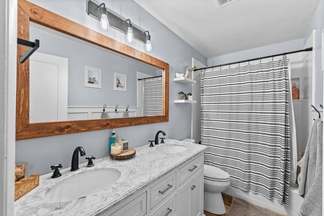 510 S Quince Avenue, Exeter, CA 93221