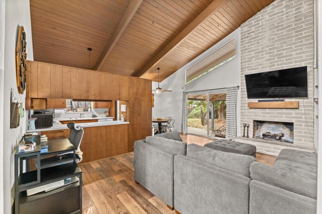 510 S Quince Avenue, Exeter, CA 93221