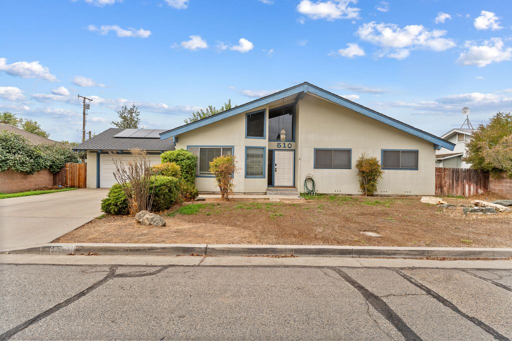 510 S Quince Avenue, Exeter, CA 93221