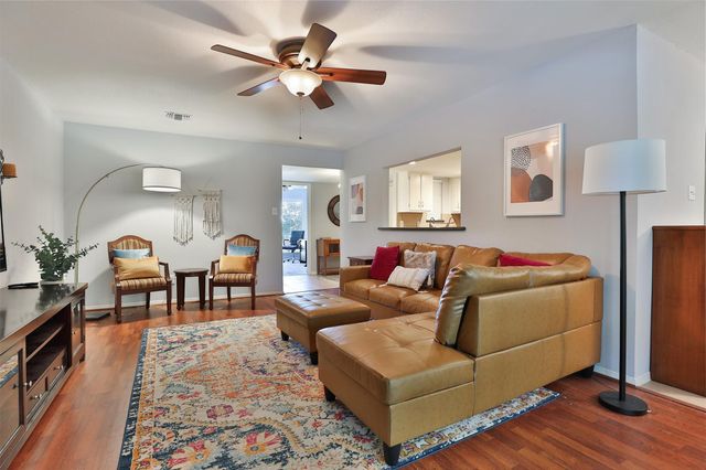 5005 Georgi Lane 93, Houston, TX 77092