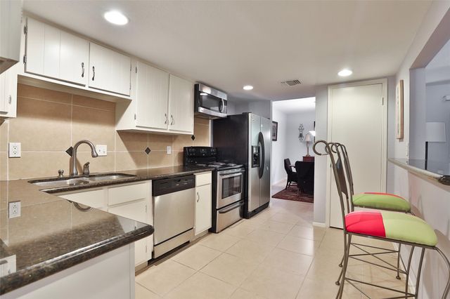 5005 Georgi Lane 93, Houston, TX 77092