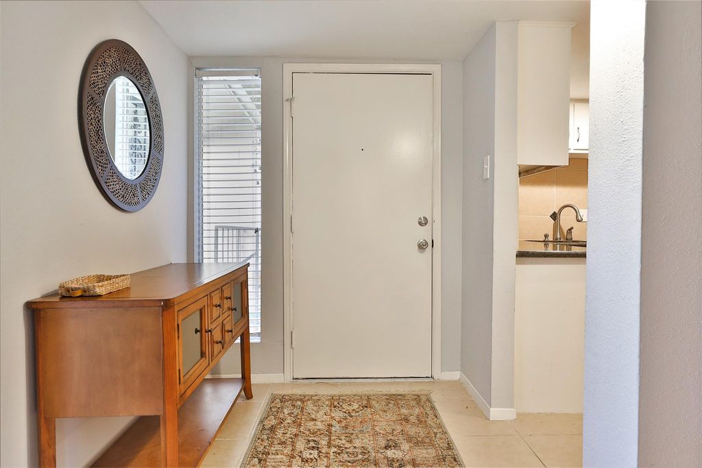 5005 Georgi Lane 93, Houston, TX 77092