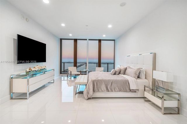3131 NE 7th Avenue UPH5303, Miami, FL 33137