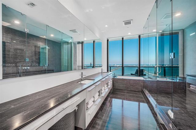 3131 NE 7th Avenue UPH5303, Miami, FL 33137