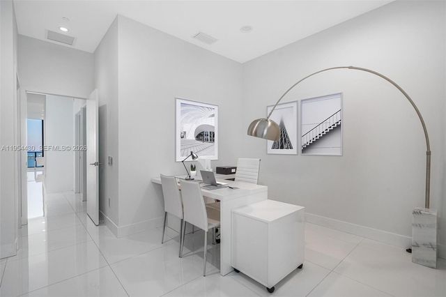 3131 NE 7th Avenue UPH5303, Miami, FL 33137