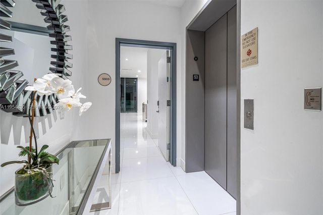 3131 NE 7th Avenue UPH5303, Miami, FL 33137