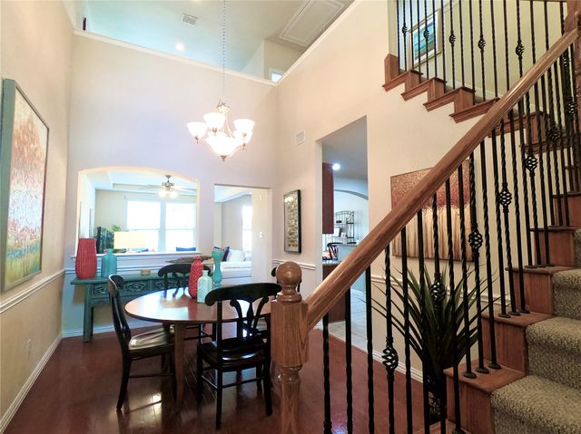 802 Apple Hill Drive, Allen, TX 75013