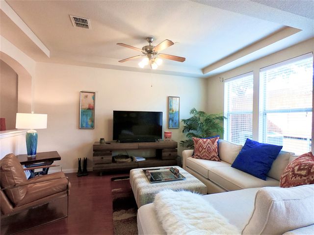 802 Apple Hill Drive, Allen, TX 75013