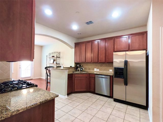 802 Apple Hill Drive, Allen, TX 75013