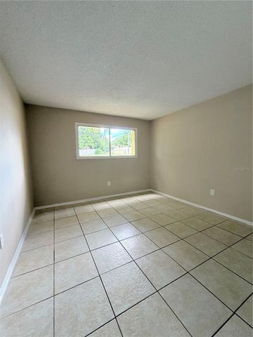 908 LAKE DESTINY ROAD B, Altamonte Springs, FL 32714