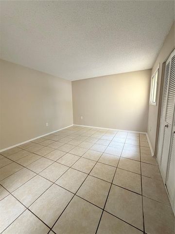 908 LAKE DESTINY ROAD B, Altamonte Springs, FL 32714
