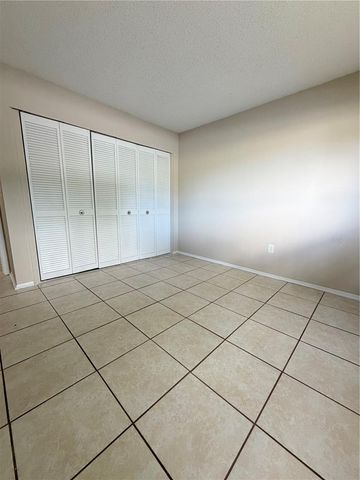 908 LAKE DESTINY ROAD B, Altamonte Springs, FL 32714