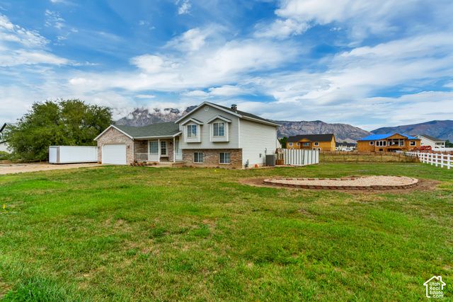3032 N 2575 W, Farr West, UT 84404