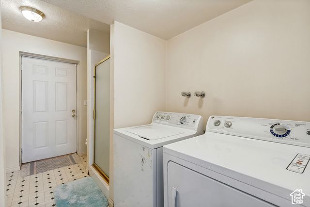 3032 N 2575 W, Farr West, UT 84404