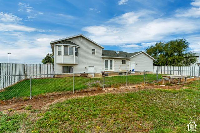 3032 N 2575 W, Farr West, UT 84404