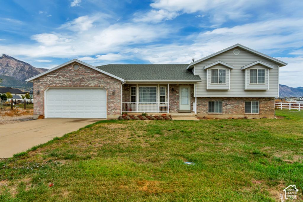 3032 N 2575 W, Farr West, UT 84404