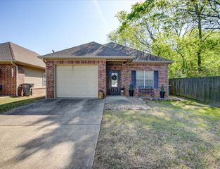 131 Lily Street, Hot Springs, AR 71901