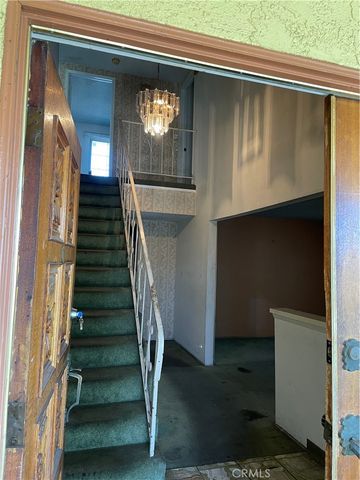 825 E Claude Street, Carson, CA 90746