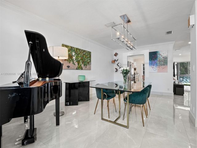 2553 NW 42nd Ave, Coconut Creek, FL 33066