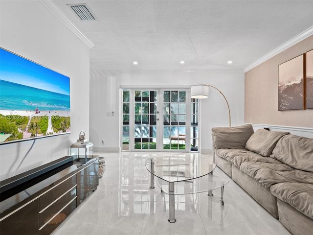 2553 NW 42nd Ave, Coconut Creek, FL 33066