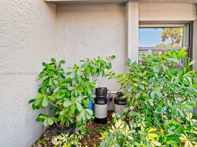 2553 NW 42nd Ave, Coconut Creek, FL 33066