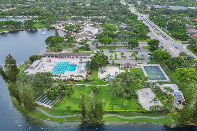 2553 NW 42nd Ave, Coconut Creek, FL 33066