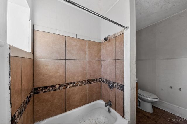 1435 Laidlaw Avenue, Cincinnati, OH 45237