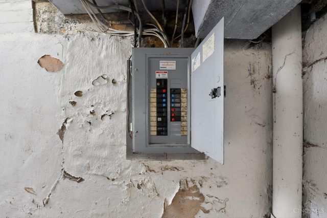 1435 Laidlaw Avenue, Cincinnati, OH 45237