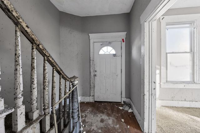 1435 Laidlaw Avenue, Cincinnati, OH 45237