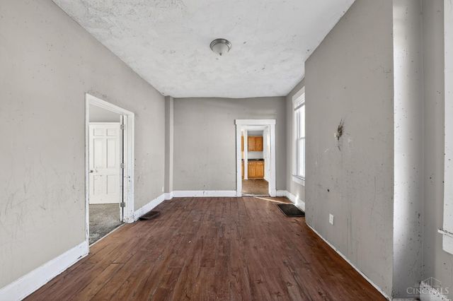 1435 Laidlaw Avenue, Cincinnati, OH 45237