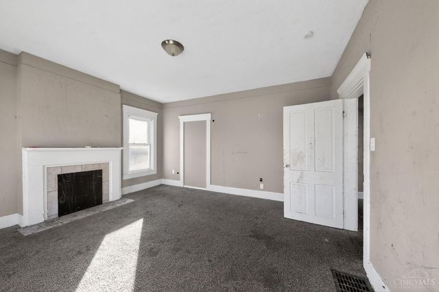 1435 Laidlaw Avenue, Cincinnati, OH 45237