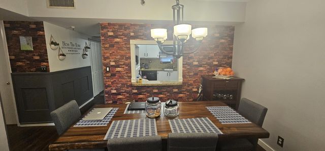 9235 SW 8th Street 202, Boca Raton, FL 33428