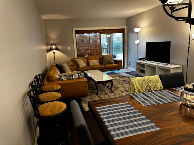 9235 SW 8th Street 202, Boca Raton, FL 33428