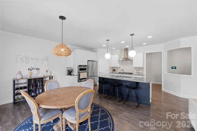 10511 Honeyfur Court, Charlotte, NC 28278