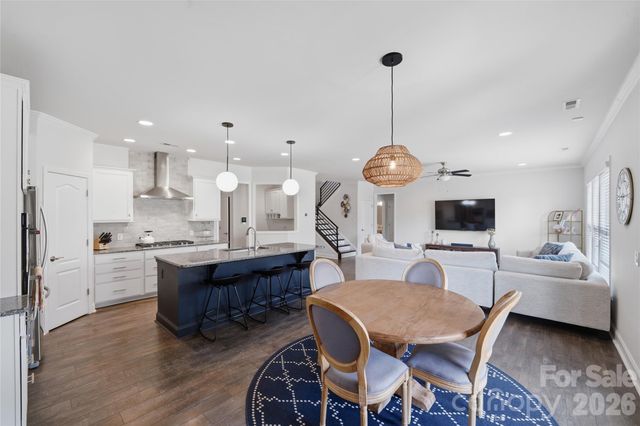 10511 Honeyfur Court, Charlotte, NC 28278