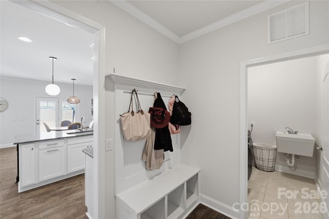 10511 Honeyfur Court, Charlotte, NC 28278