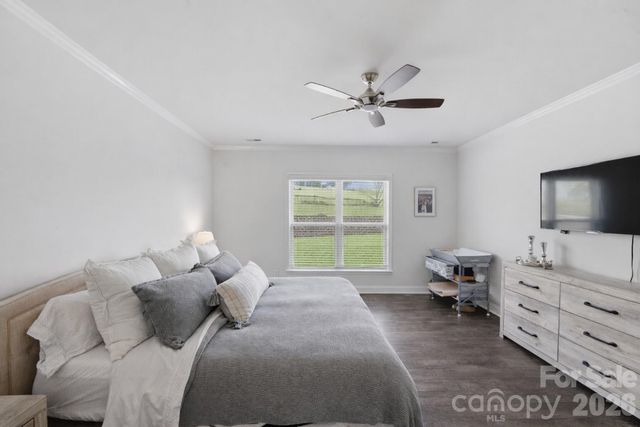 10511 Honeyfur Court, Charlotte, NC 28278