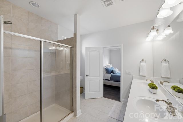 10511 Honeyfur Court, Charlotte, NC 28278