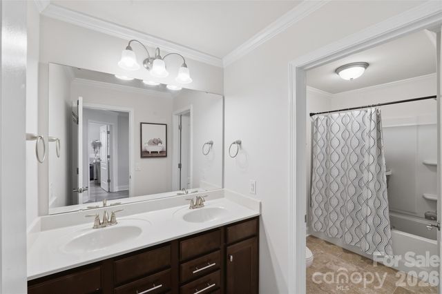 10511 Honeyfur Court, Charlotte, NC 28278