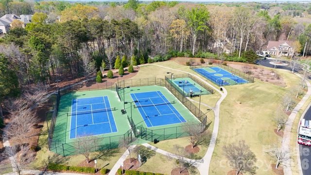 10511 Honeyfur Court, Charlotte, NC 28278